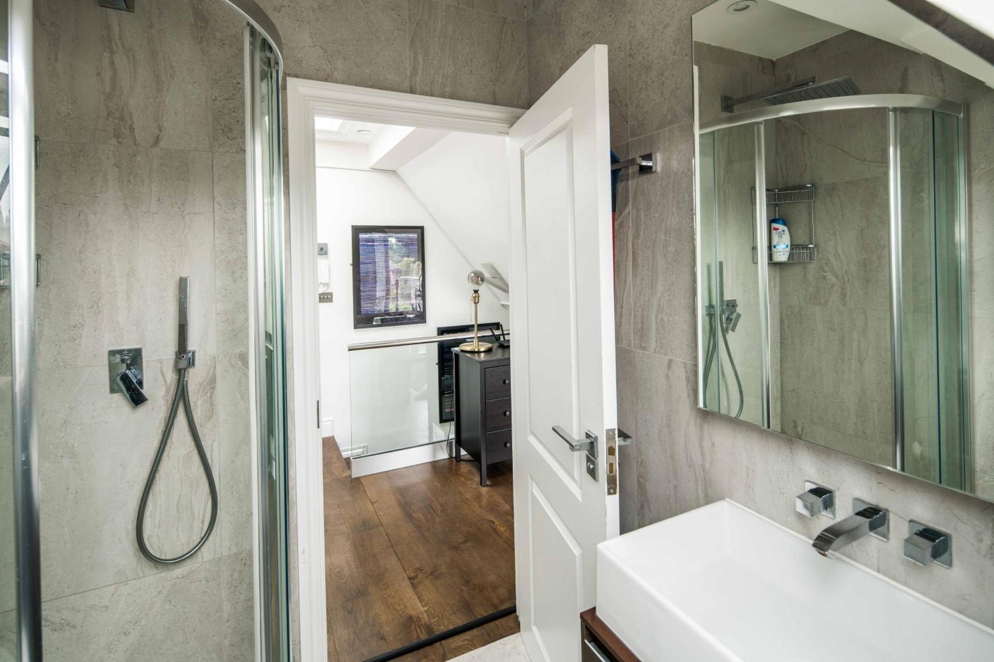 Apartamento Sleek And Stylish 1bd W/ Balcony, Hammersmith Londres