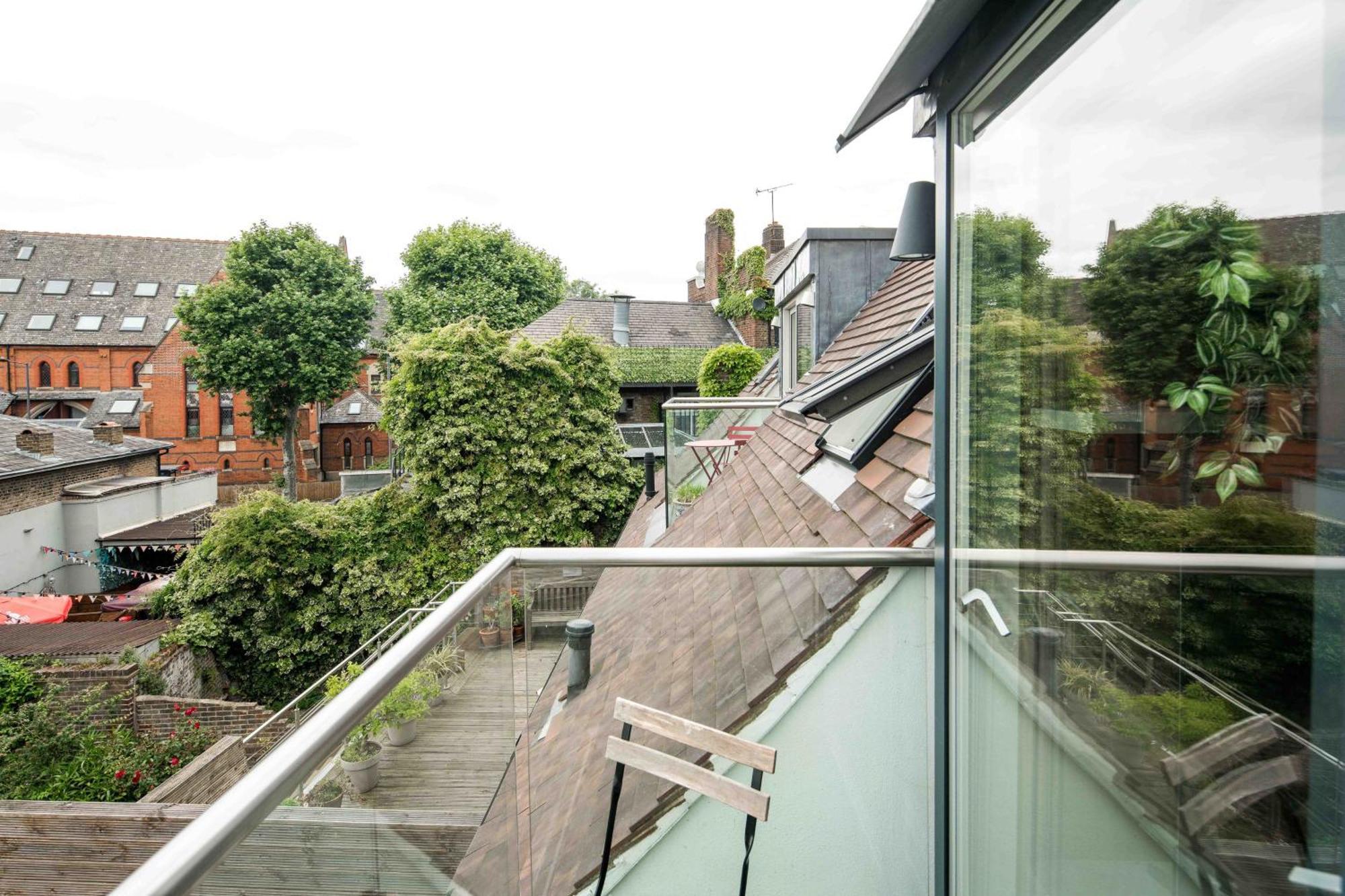Apartamento Sleek And Stylish 1bd W/ Balcony, Hammersmith Londres